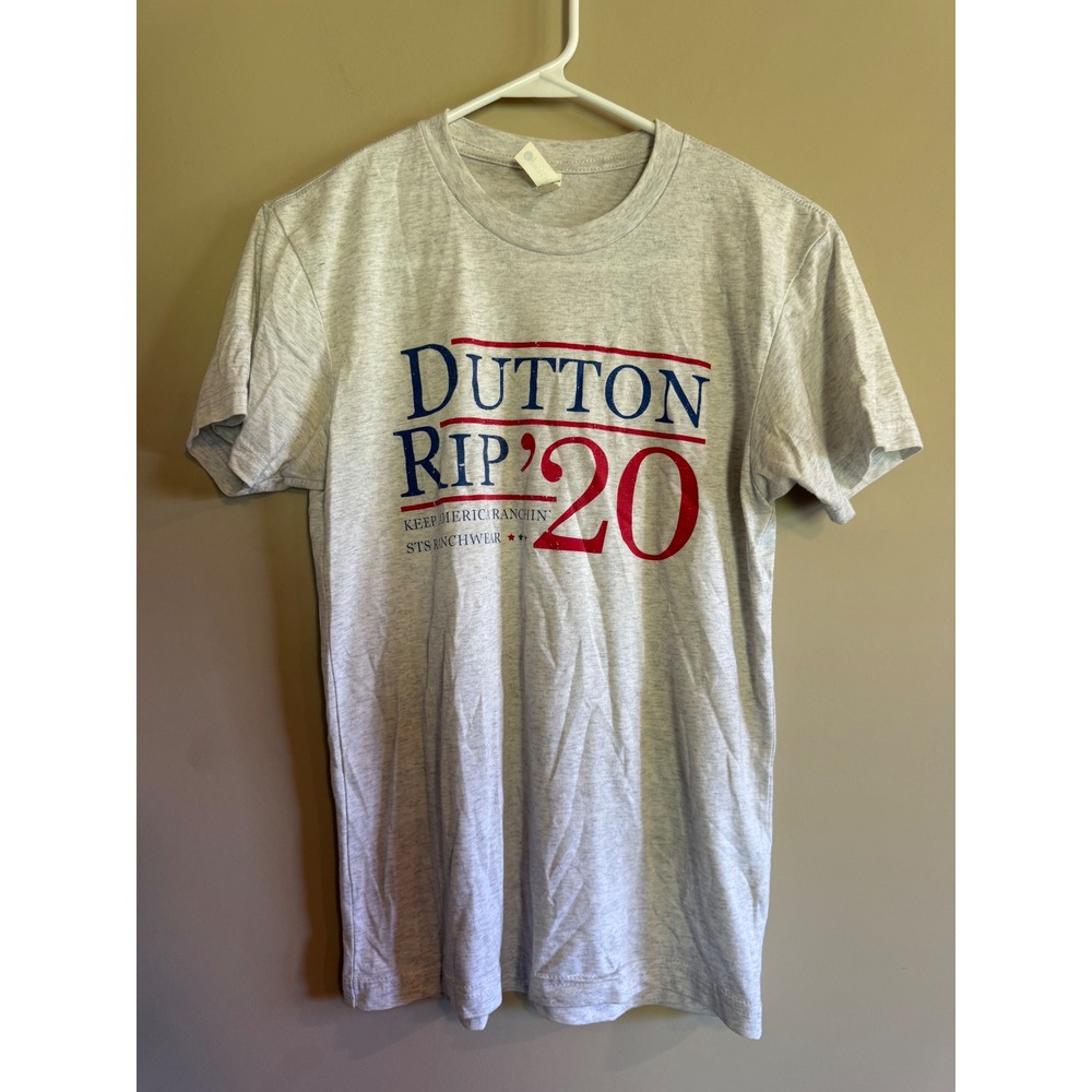 STS Ranchwear Yellowstone Dutton Rip 20 Graphic Tee Heather Gray XS